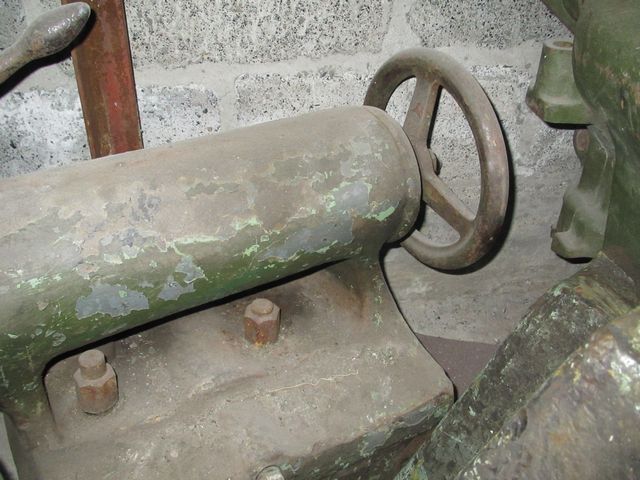 задняя бабка высота до оси 330 1м65